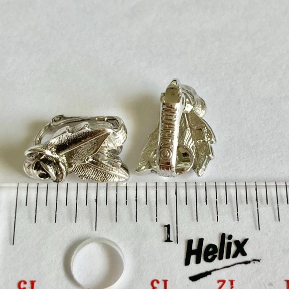 Vintage Sarah Coventry Rose Bud Flower Clip On Earrings Climber Silver Tone 70's - Picture 14 of 14